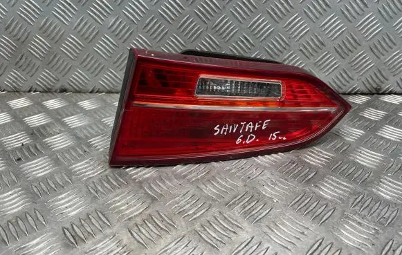 Hyundai Santa Fe Tailgate rear/tail lights 924062W0