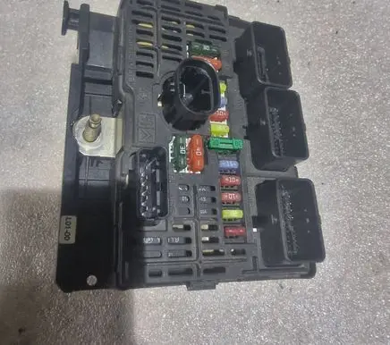 Peugeot Partner BSM Control unit BSML0100 9656086080 S118983001K