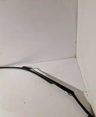 Hyundai ix35 Front wiper blade arm D226