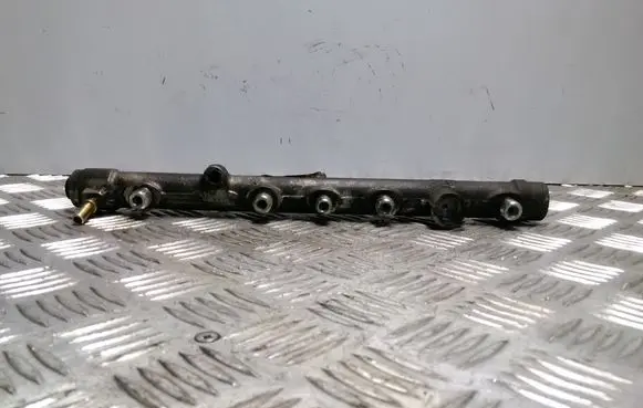 Renault Scenic II - Grand scenic II Fuel main line pipe 0445214065 8200330912