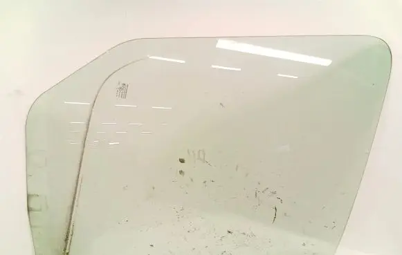 Volkswagen Crafter Front door window/glass (coupe) 
