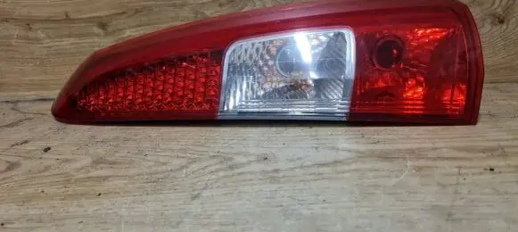 Volvo XC70 Rear/tail lights