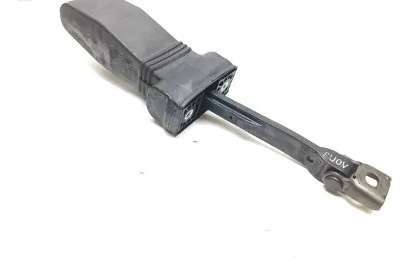 Audi Q3 8U Front door check strap stopper 8U0837267