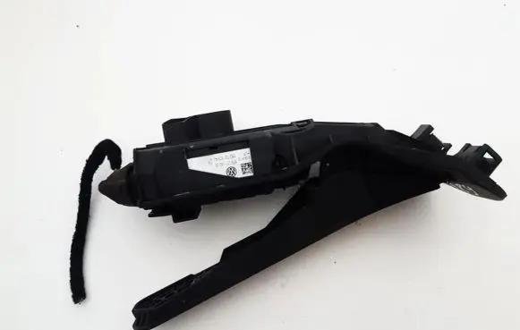 Volkswagen Golf V Accelerator throttle pedal 1K2721503AJ 6PV011040-05