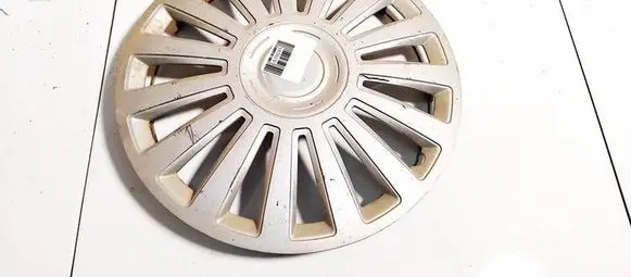 Opel Astra F R14 wheel hub/cap/trim 