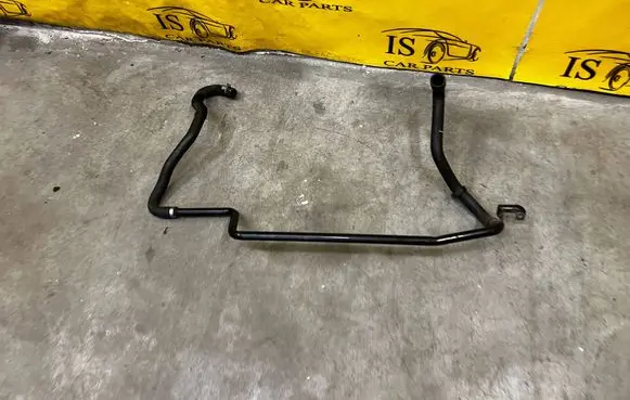 Mercedes-Benz GL X166 Engine coolant pipe/hose A1668305196 A1668304100