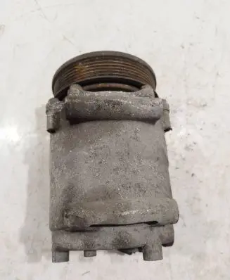 Ford Fiesta Air conditioning (A/C) compressor (pump) 8v5119d629df