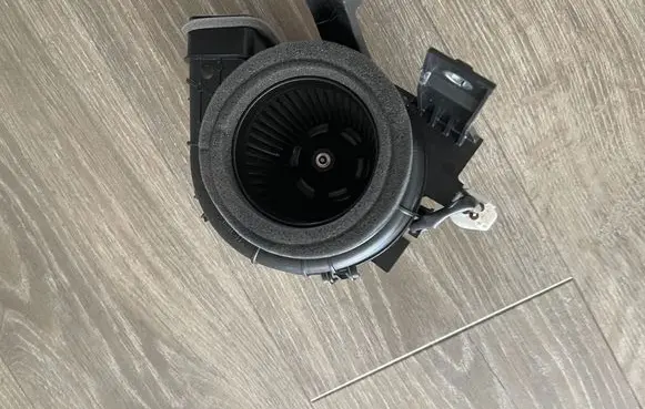 Lexus UX Other devices G923047080