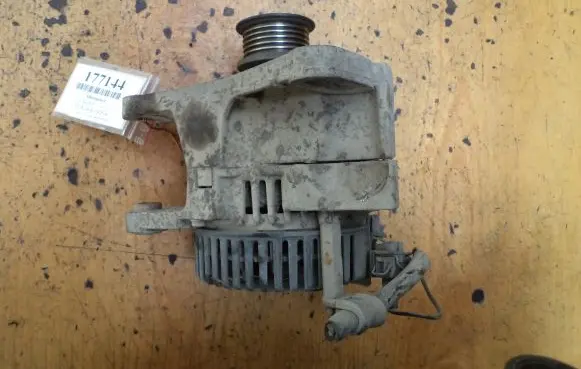 Volkswagen Golf III Generator/alternator