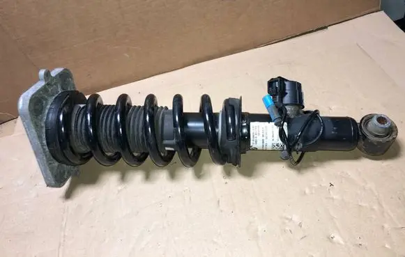 BMW X5 G05 Rear shock absorber/damper 6869023