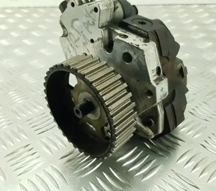 Ford C-MAX I Fuel injection high pressure pump 005240 9651844380