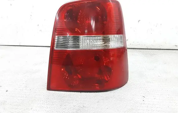 Volkswagen Touran I Rear/tail lights 1T0945096C
