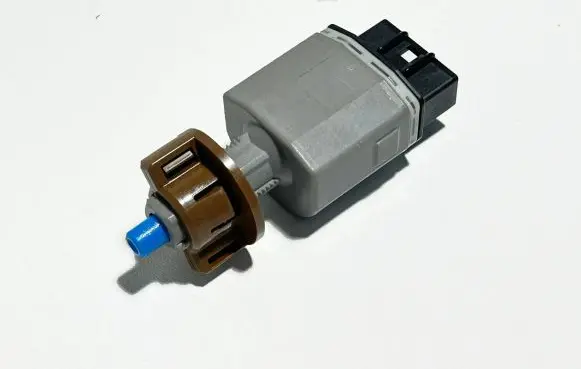 Toyota C-HR I Brake pedal sensor switch 84340F9010 21104