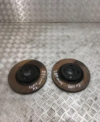 Toyota Yaris Front brake disc