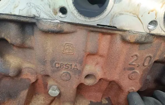 Ford Mondeo Mk III Engine