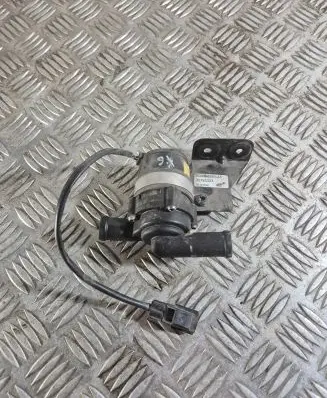 Volvo XC60 Electric auxiliary coolant/water pump 30780323