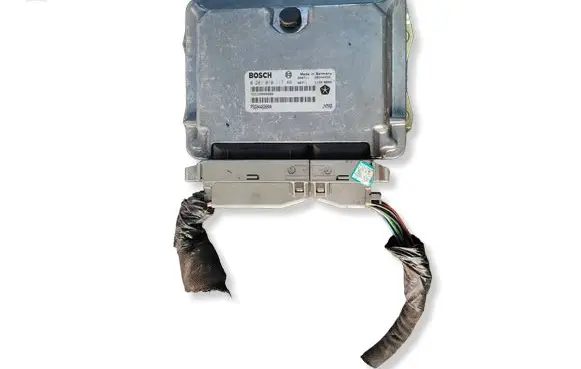 Jeep Cherokee XJ Engine control unit/module 0281010117 TED193008888 P56044600AA
