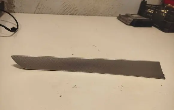 Audi A4 S4 B8 8K Front door trim bar 8K0867409
