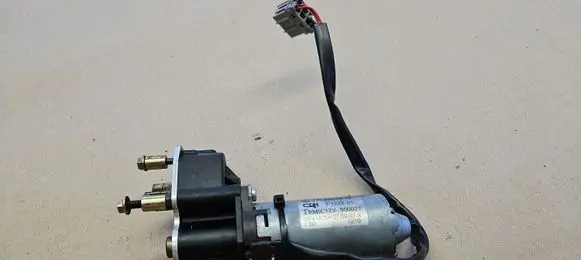 Mercedes-Benz SL R230 Seat adjustment motor 2158200542 A2158200542