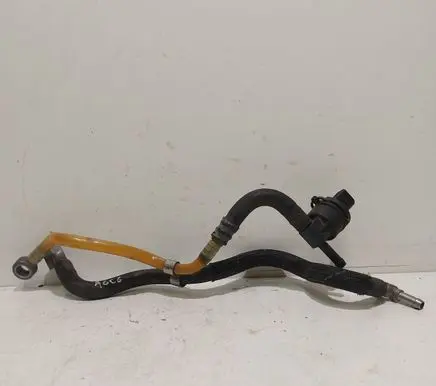 Audi A6 S6 C6 4F Fuel injector supply line/pipe 038906081B