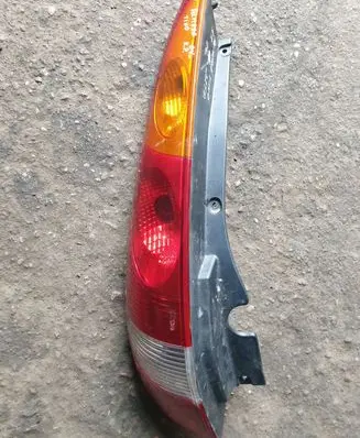 Nissan Almera Tino Rear/tail lights