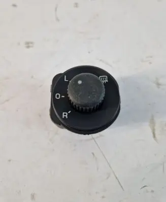Skoda Octavia Mk2 (1Z) Wing mirror switch 1z1959565a