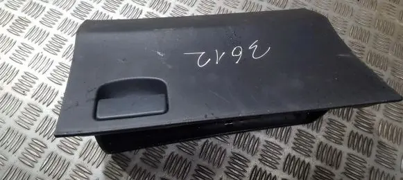 Toyota Yaris Glove box 555510d070 55551-0d070