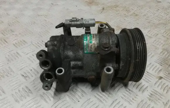 Nissan Micra Air conditioning (A/C) compressor (pump) 8200220924 R134A 06819307362