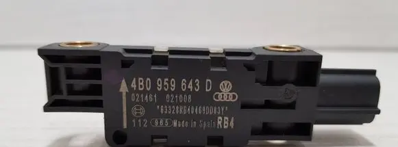 Audi A8 S8 D3 4E Airbag deployment crash/impact sensor 4B0959643D 021008 021461