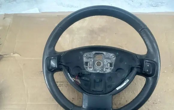 Dacia Duster Steering wheel 484006407R
