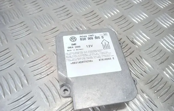 Volkswagen PASSAT B5.5 Airbag control unit/module 6Q0909605B