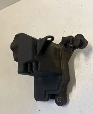 Vacuum air tank