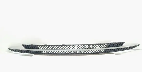 BMW 1 E81 E87 Front bumper lower grill 7182367 51117182367