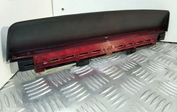 BMW 5 F10 F11 Third/center stoplight 7230799 7230801