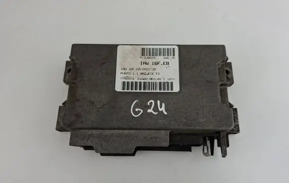 Fiat Punto (176) Engine control unit/module 7795574 6160206301