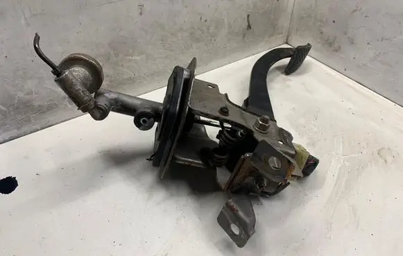 Clutch pedal