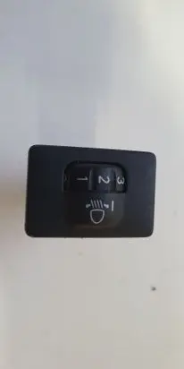 Toyota Avensis T270 Light switch