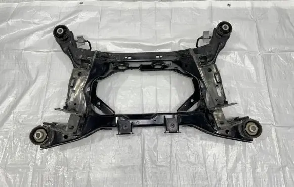 Jaguar F-Pace Rear axle beam with reductor 