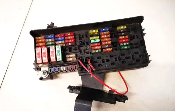 Mercedes-Benz R W251 Fuse box set