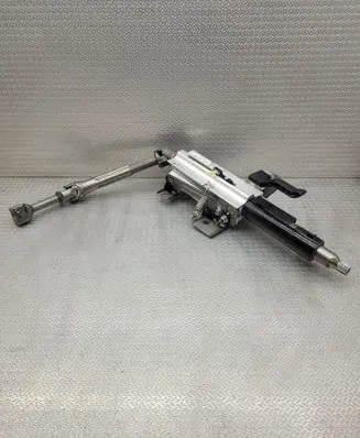 Steering wheel axle set