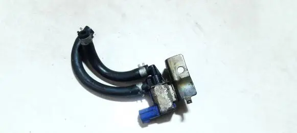 Nissan Primera Turbo solenoid valve fddb100 dw1209d