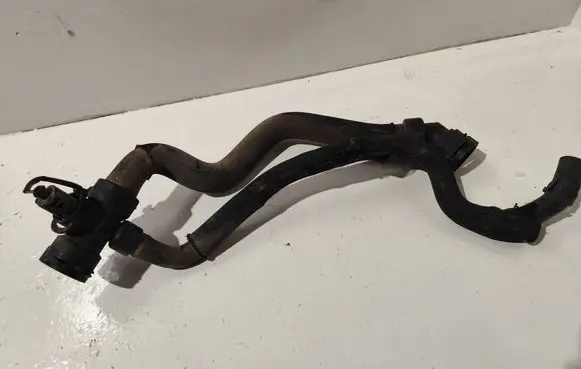 Audi A4 S4 B6 8E 8H Engine coolant pipe/hose 8E0121049