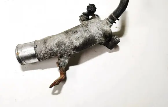 Toyota Avensis Verso Engine coolant pipe/hose