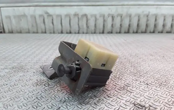 Dodge Durango Brake pedal sensor switch 04571334