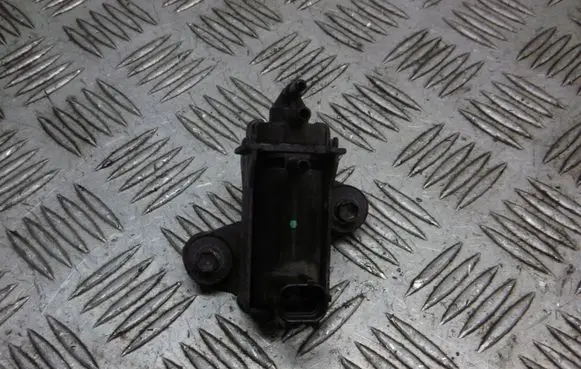 Ford Mondeo Mk III Valve vacuum 