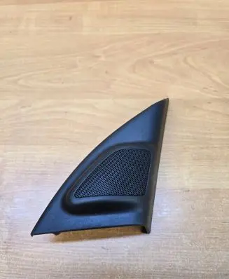 Volvo V70 Front door high frequency speaker 30781068