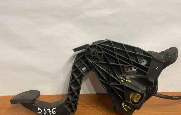 Clutch pedal