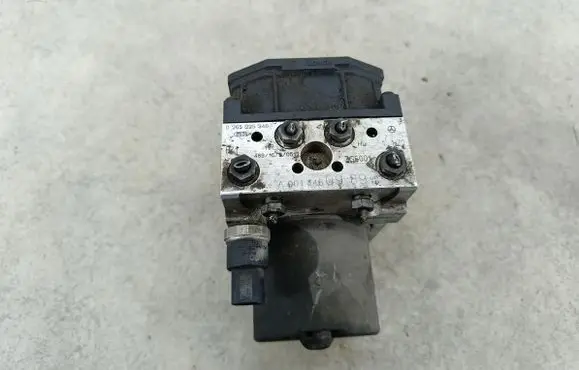 Mercedes-Benz Vito Viano W639 ABS Pump A0014460989