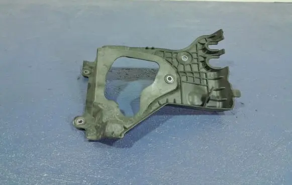 Volvo S90, V90 Front underbody cover/under tray 31353775