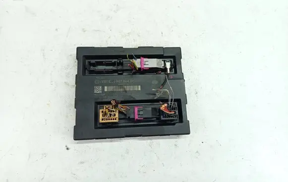 Audi A5 8T 8F Comfort/convenience module 8K0907064DC 5DK00991834